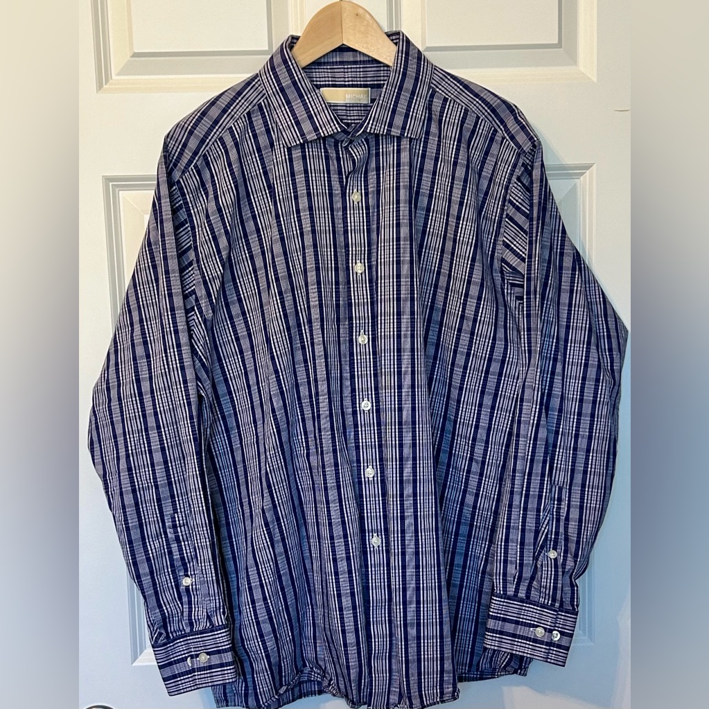 Michael Kors Men's Classic Button Up Shirt